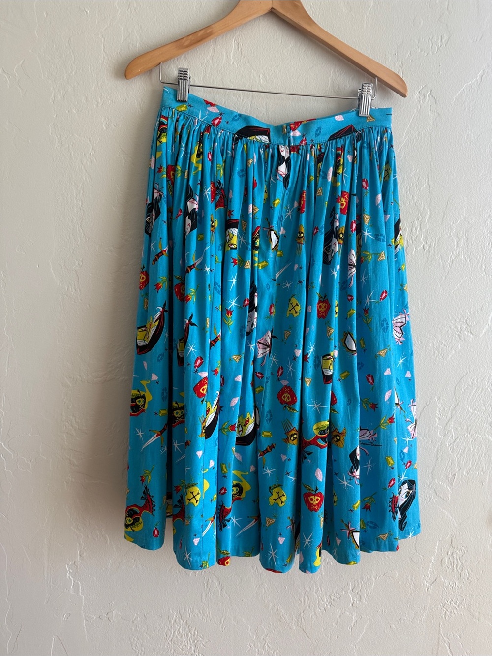 Pinup Couture Bright Turquoise Snow White Graphic Print Gathered A-Line Skirt - Picture 7 of 13